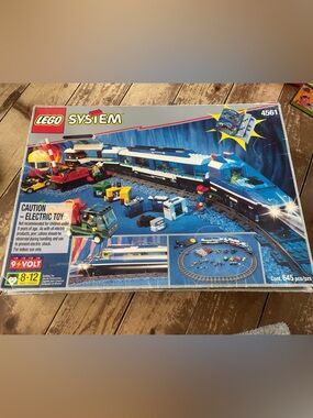 90s Lego Train
All pieces included!